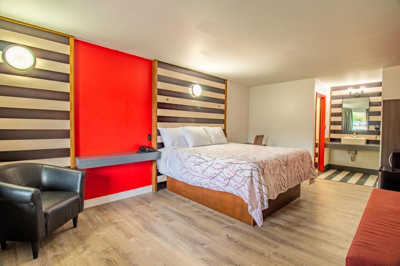 Inn The 2*